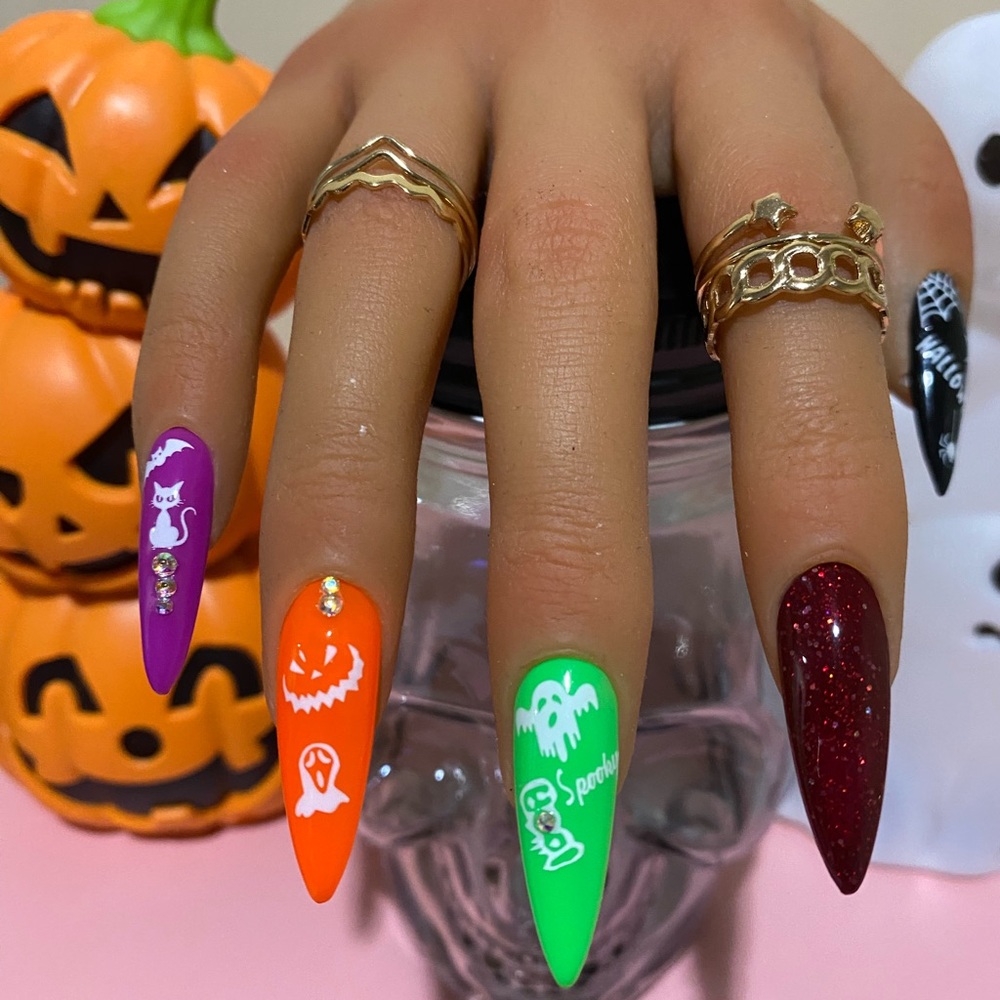 Hand crafted Glow In Dark Halloween Medium Stiletto Love Galore Press On Nails